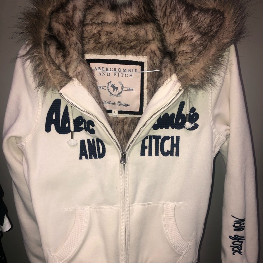 SOLD Never worn Abercrombie hoodie